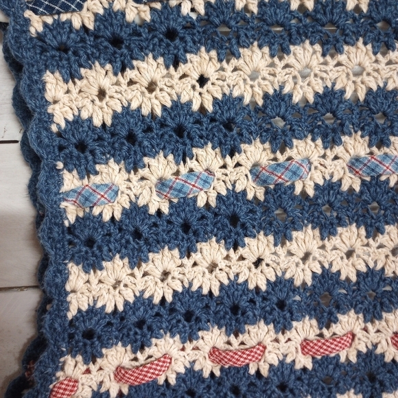 Vintage 1990s Y2K Crochet Vest Blue Cream Stripes Boho Hippie Retro - Picture 12 of 12